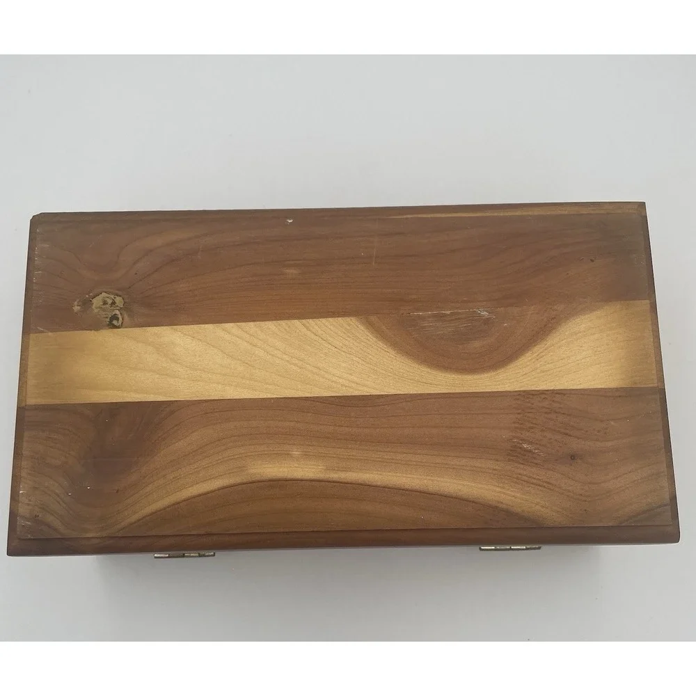Vintage Lane Cedar Box Hope Chest Promo U & I Furniture Co. Logan UT With Key 9